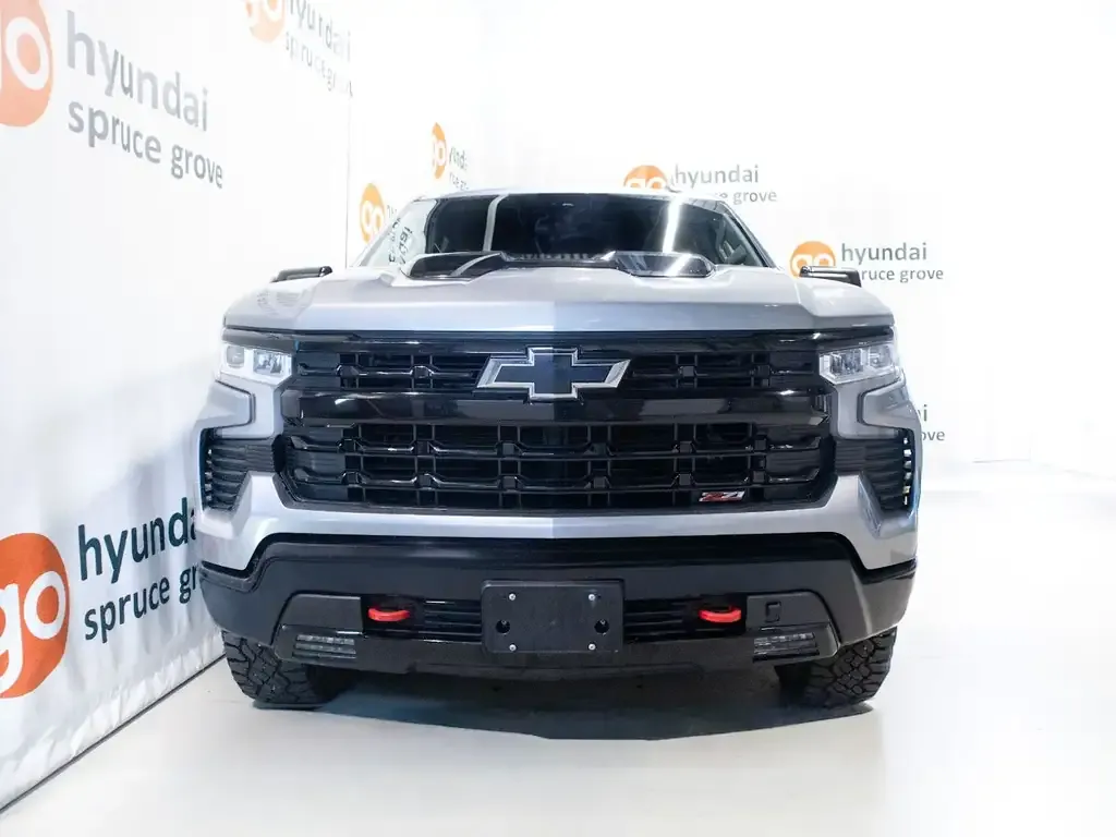 Chevrolet Silverado 1500 2023 photo 2