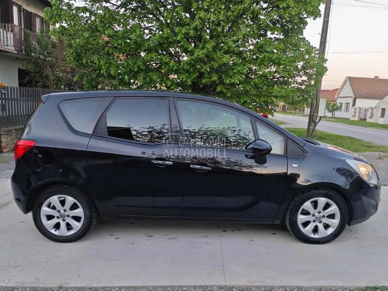Opel Meriva 2012 photo 4