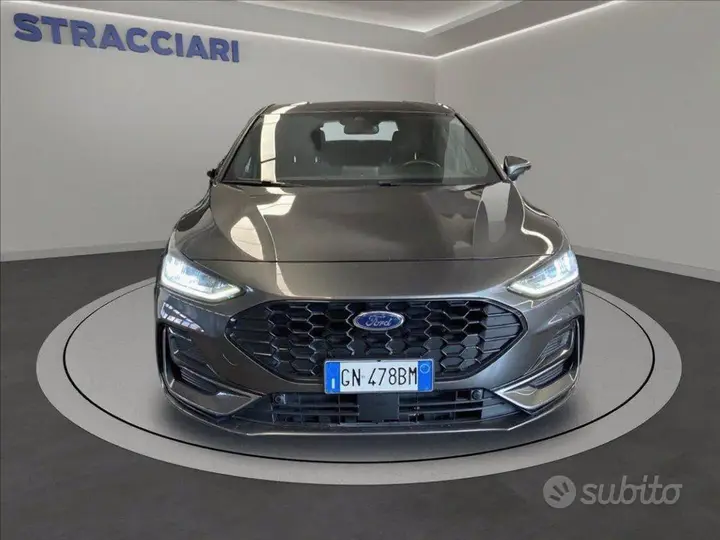 Ford Focus 2023 photo 2