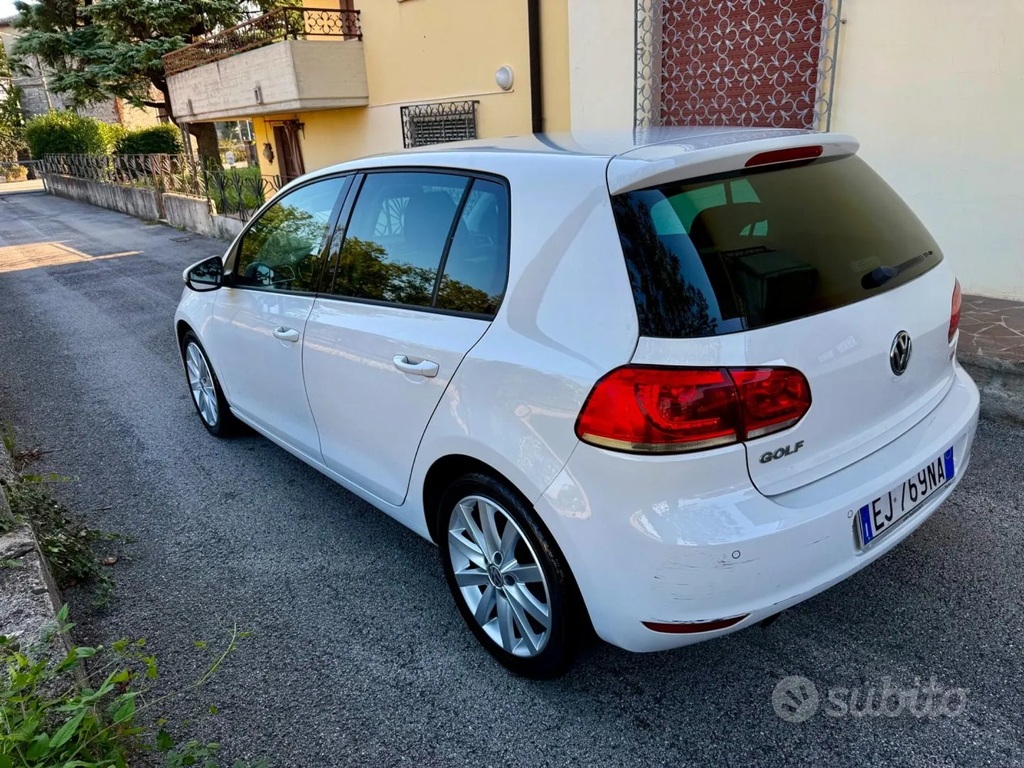 Volkswagen Golf 2011 photo 4