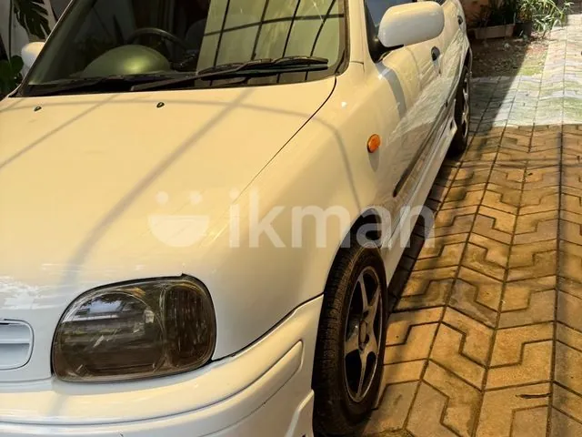 Nissan March 2001 photo 3