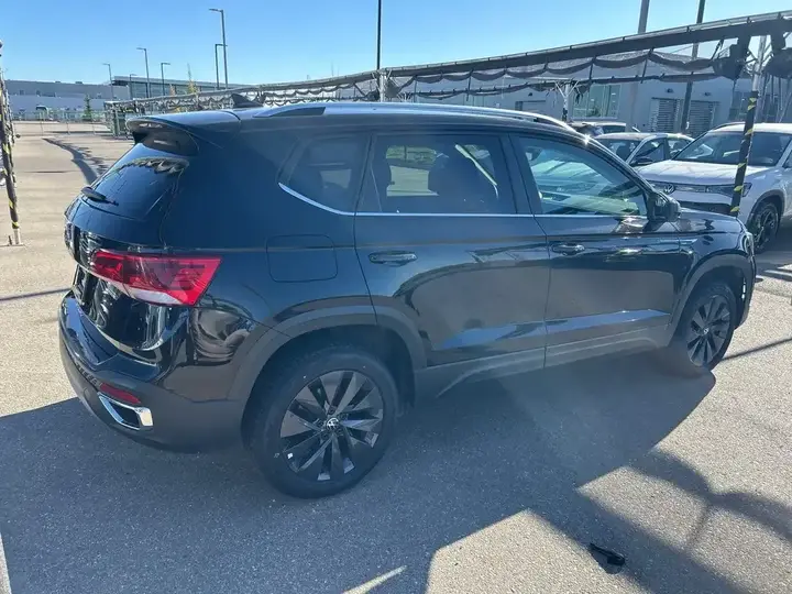 Volkswagen Taos 2024 photo 5