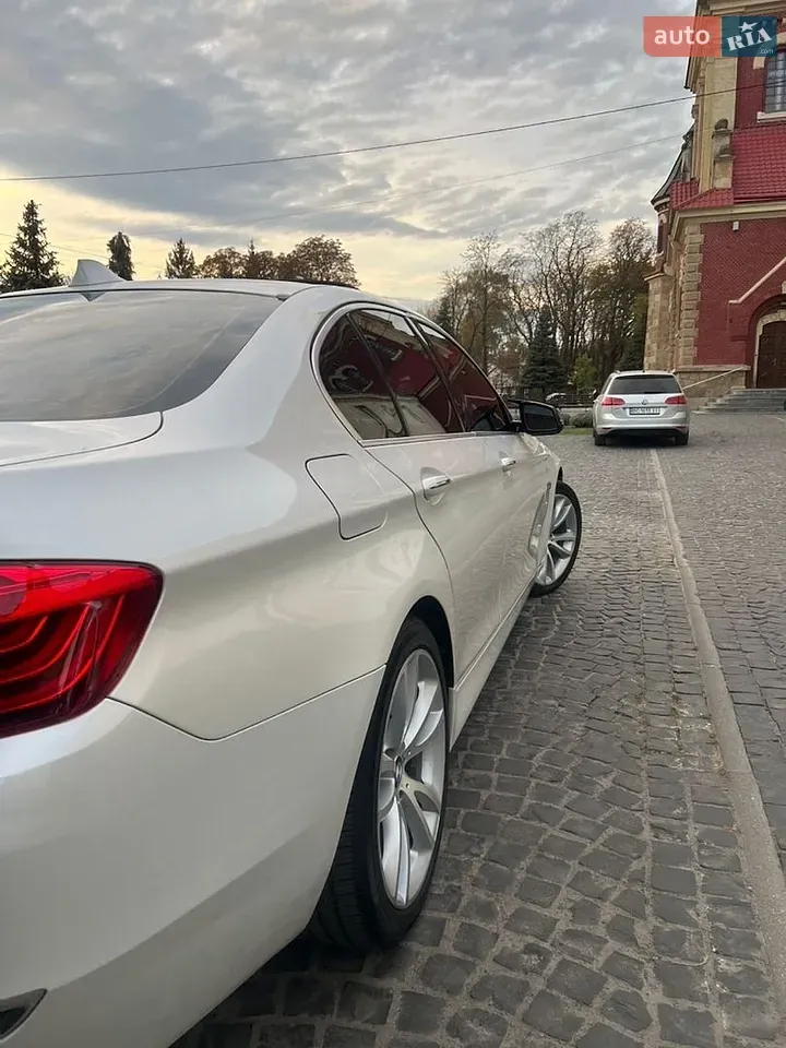 BMW 5 Series 2014 photo 4