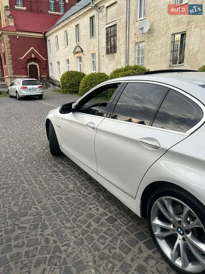 BMW 5 Series 2014 photo 2