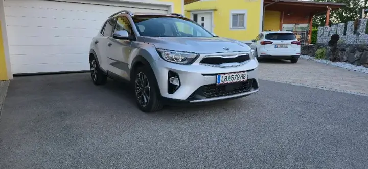 Kia Stonic 2018 photo 2