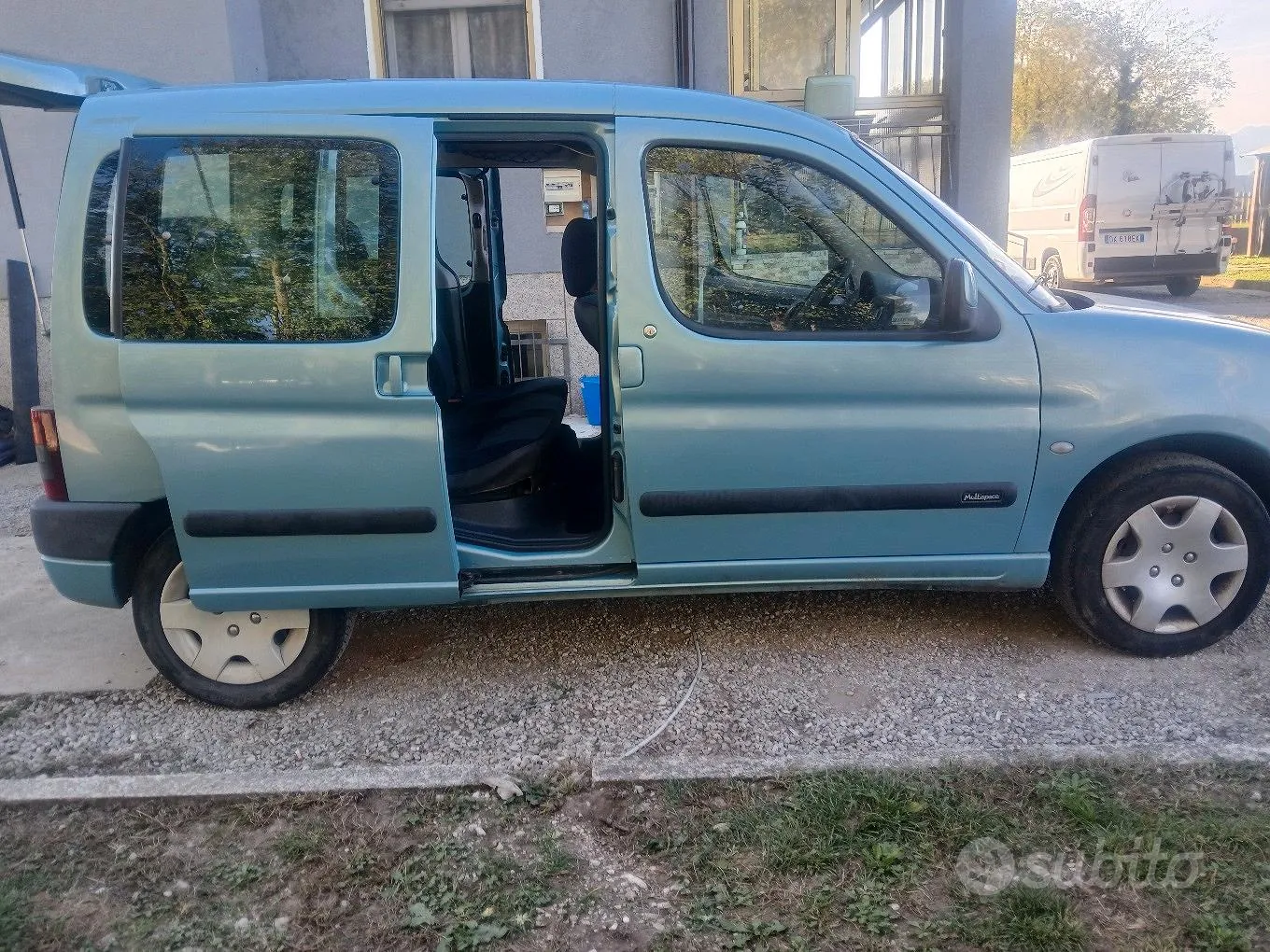 Citroen Berlingo 2004 photo 4
