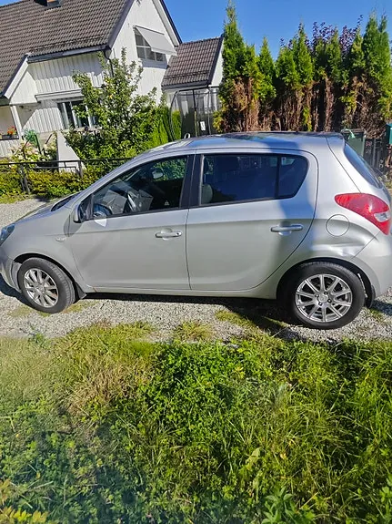 Hyundai I20 2009 photo 3