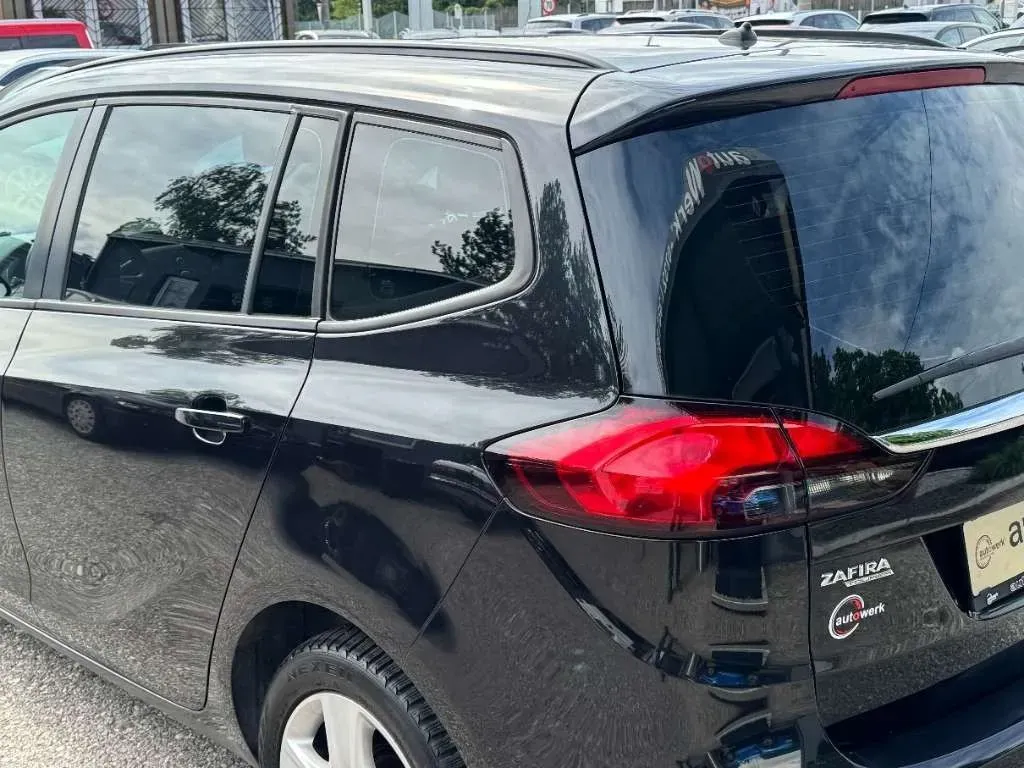 Opel Zafira 2015 photo 3