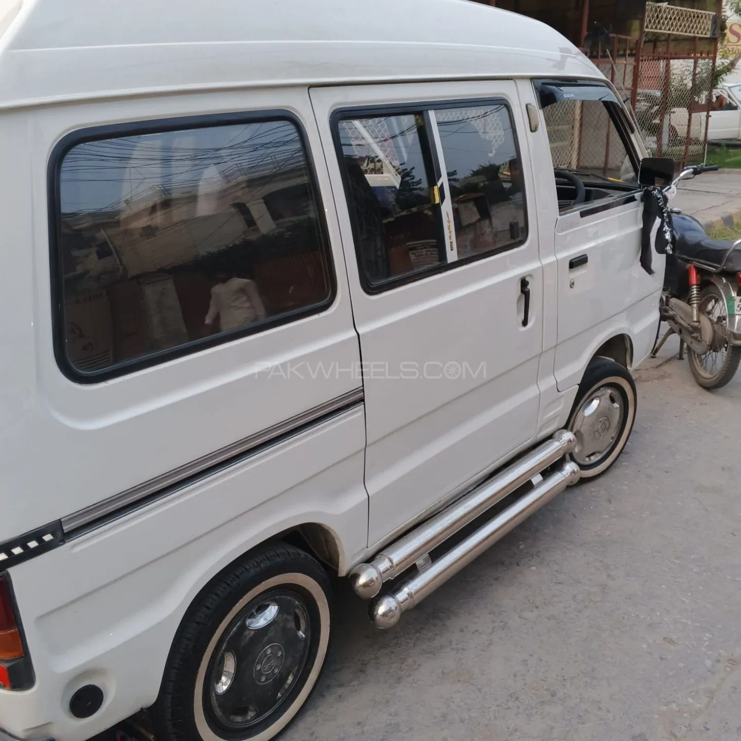 Suzuki Bolan