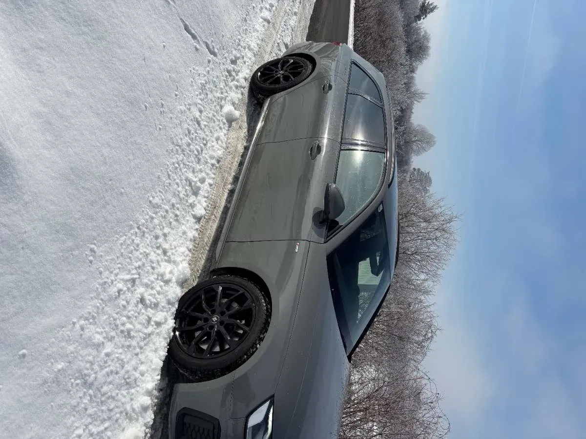 Audi A4 2021 photo 3