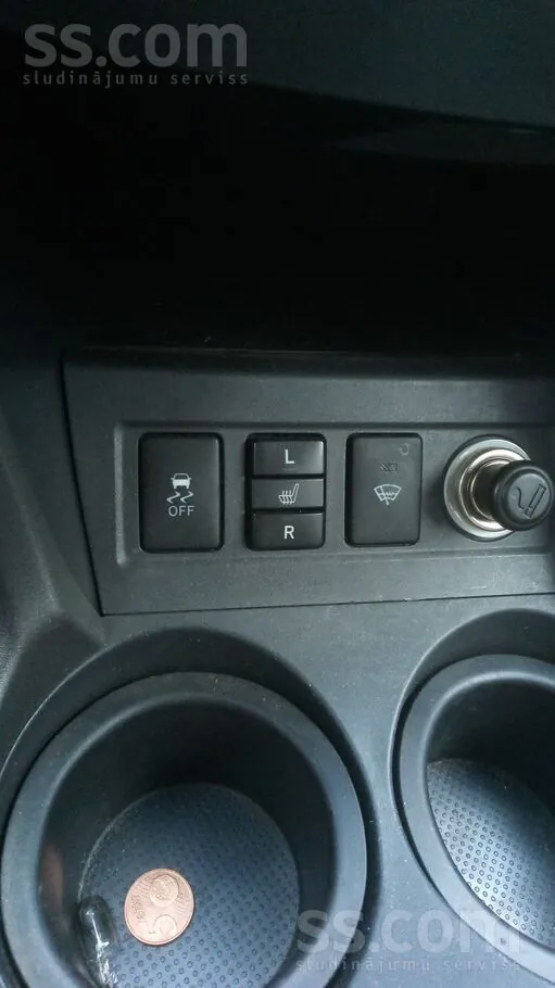 Toyota Rav4 2011 photo 3