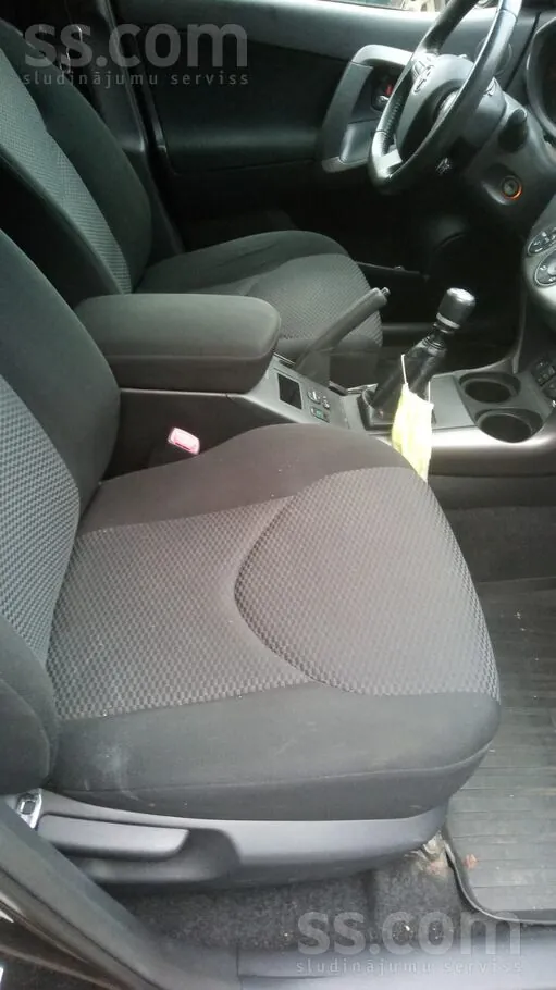 Toyota Rav4 2011 photo 4