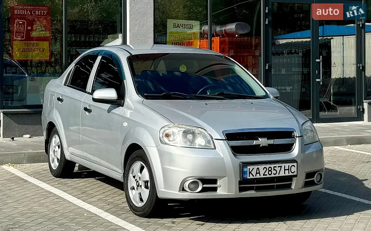 Chevrolet Aveo 2010 photo 3