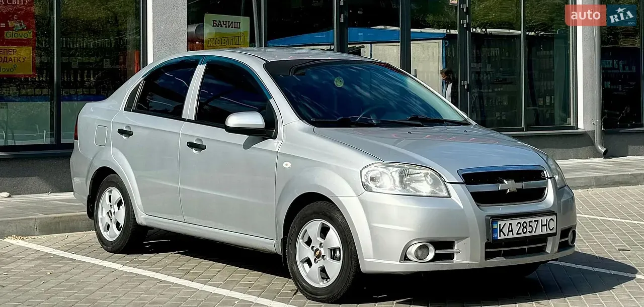 Chevrolet Aveo 2010 photo 2