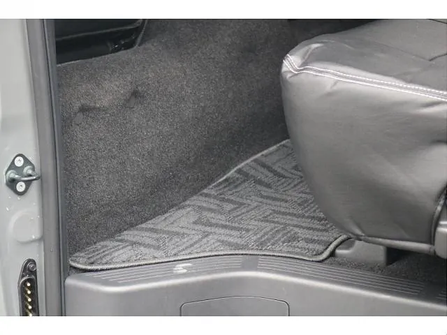 Toyota Hiace 2021 photo 5