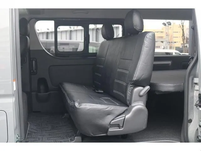 Toyota Hiace 2021 photo 4
