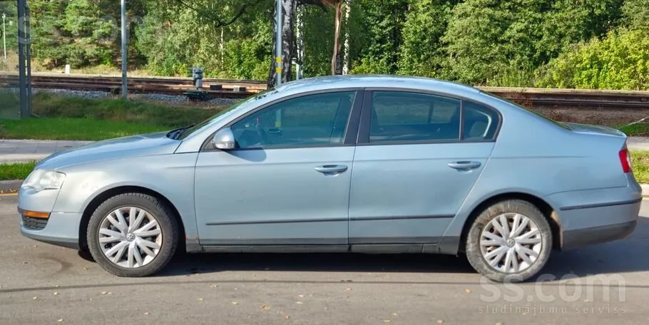 Volkswagen Passat 2010 photo 3