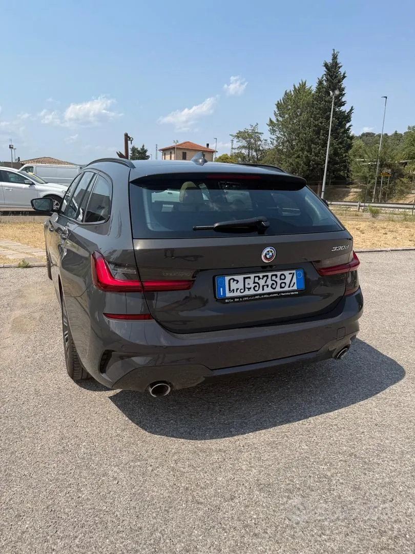 BMW 330D 2022 photo 2