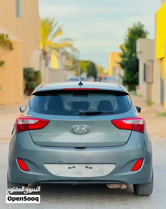 Hyundai Elantra 2014 photo 2