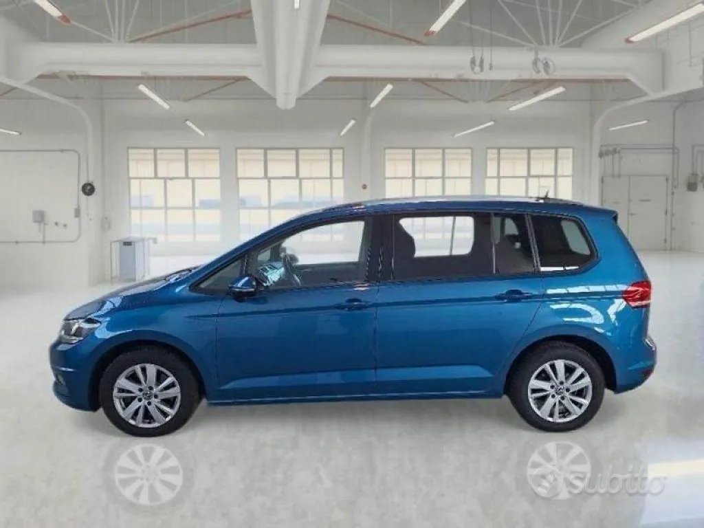 Volkswagen Touran 2022 photo 4