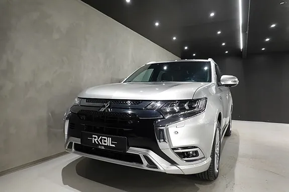 Mitsubishi Outlander 2020 photo 2