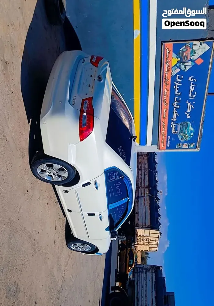 Kia Lotze 2009 photo 4