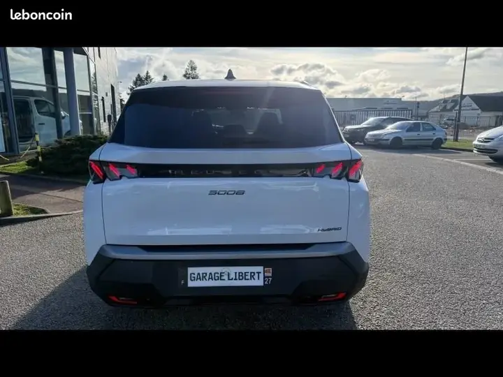 Peugeot 5008 2025 photo 4