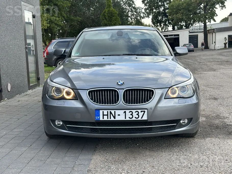 BMW E60 2007 photo 2