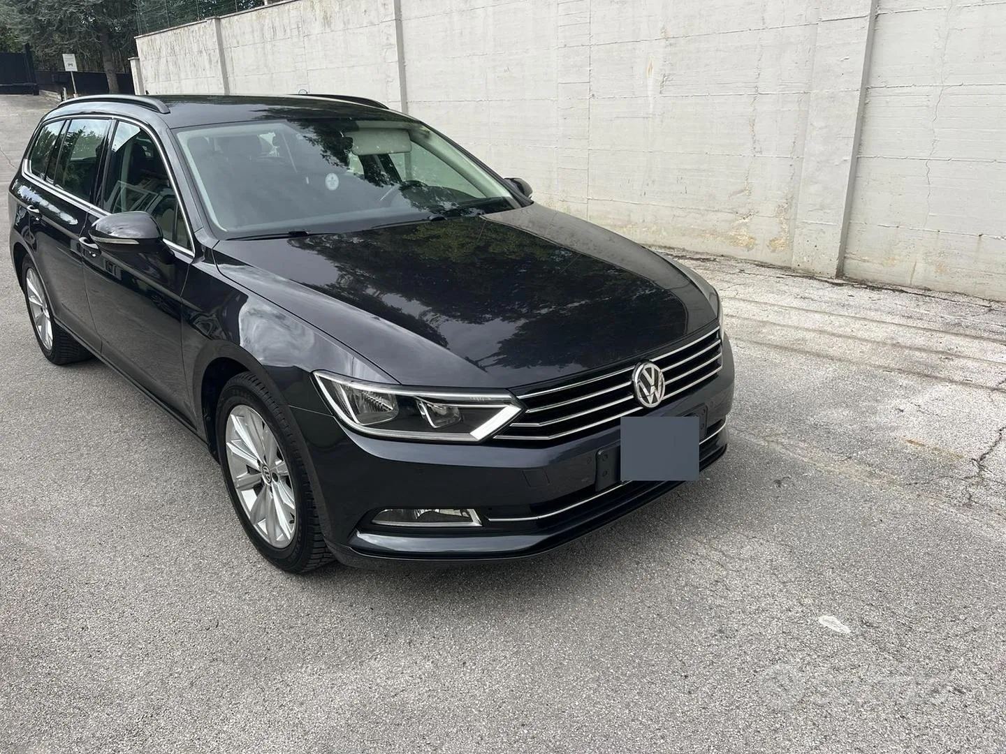 Volkswagen Passat 2018 photo 2