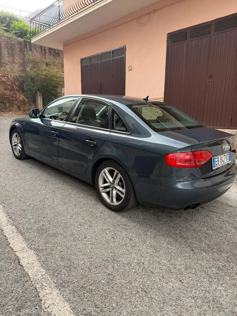Audi A4 2008 photo 2