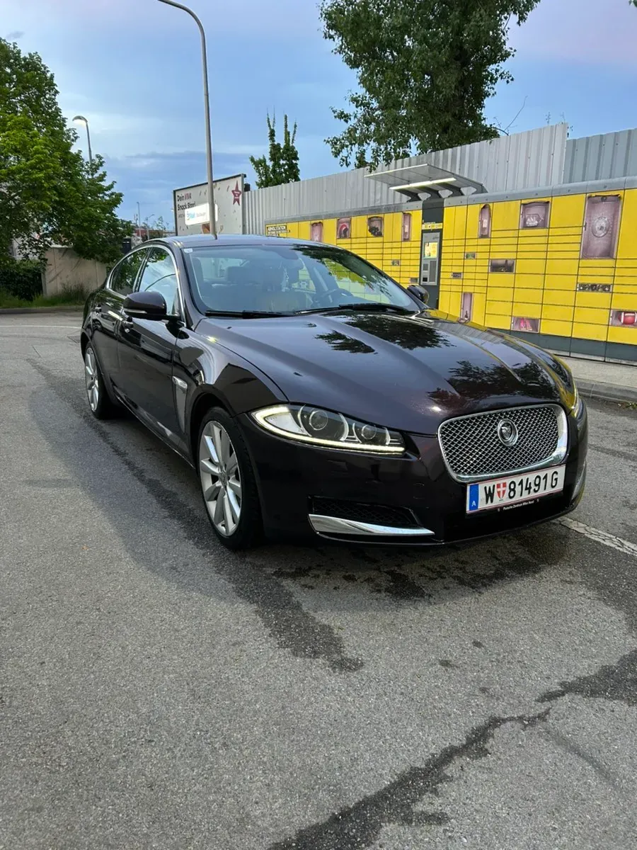 Jaguar Xf 2013 photo 2