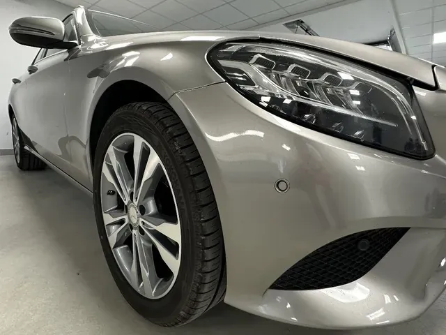 Mercedes-Benz C-Class 2018 photo 3