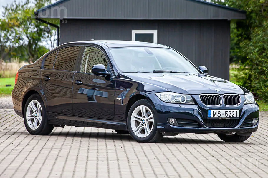 BMW 318 2009 photo 4