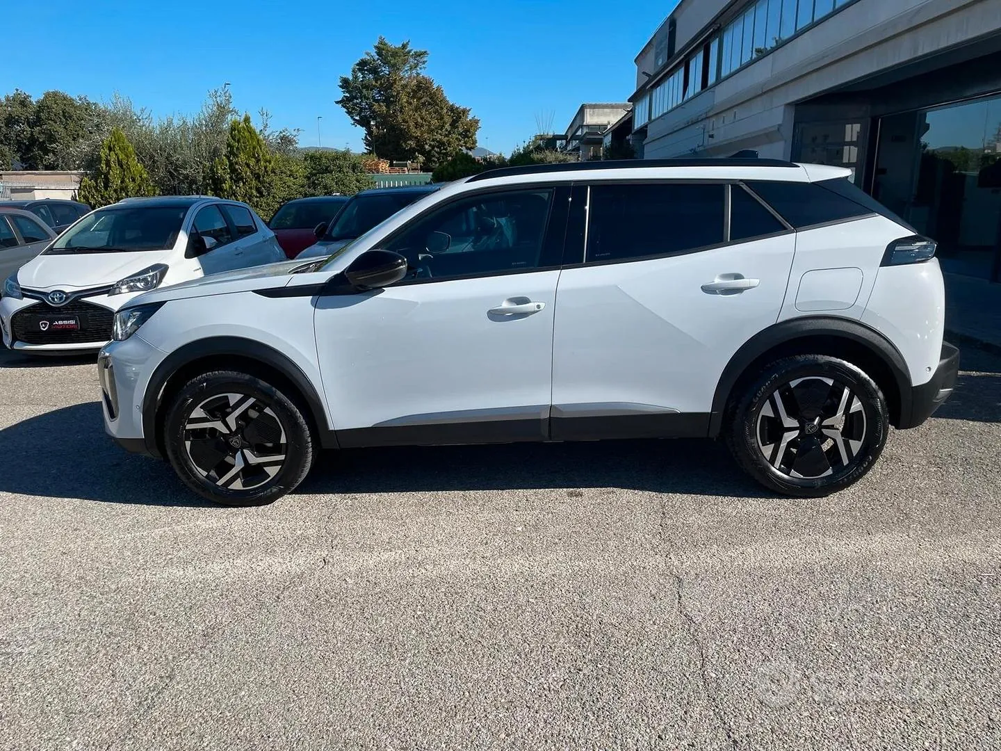 Peugeot 2008 2024 photo 2