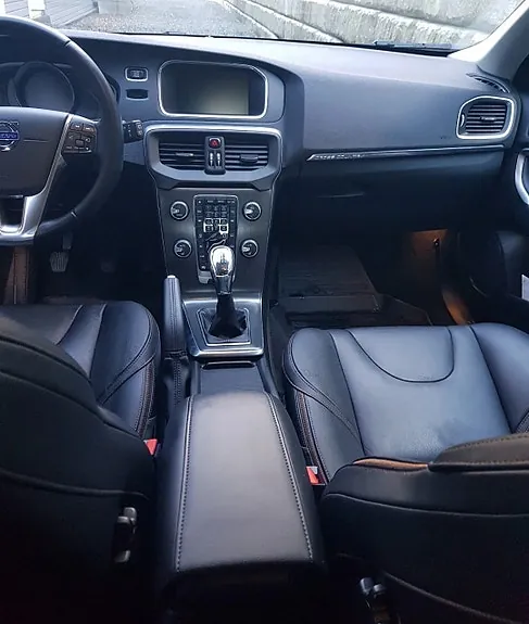 Volvo V40 Cross Country 2014 photo 5