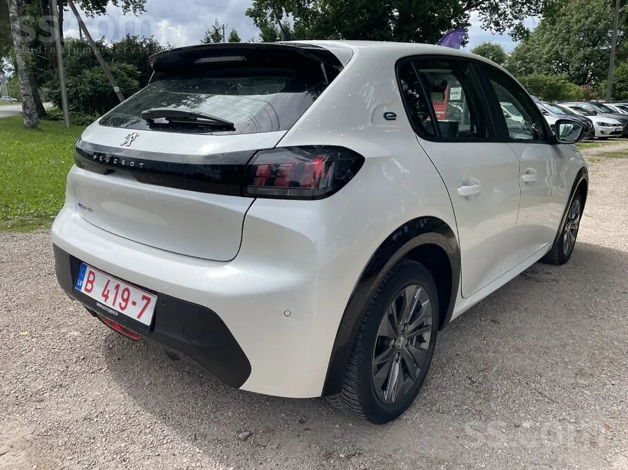 Peugeot 208 2022 photo 5