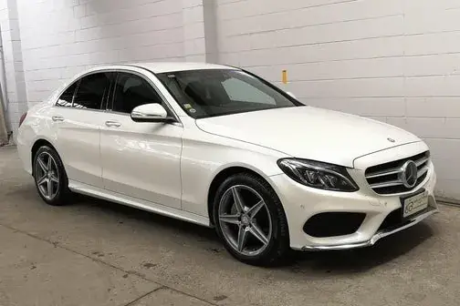 Mercedes-Benz C200