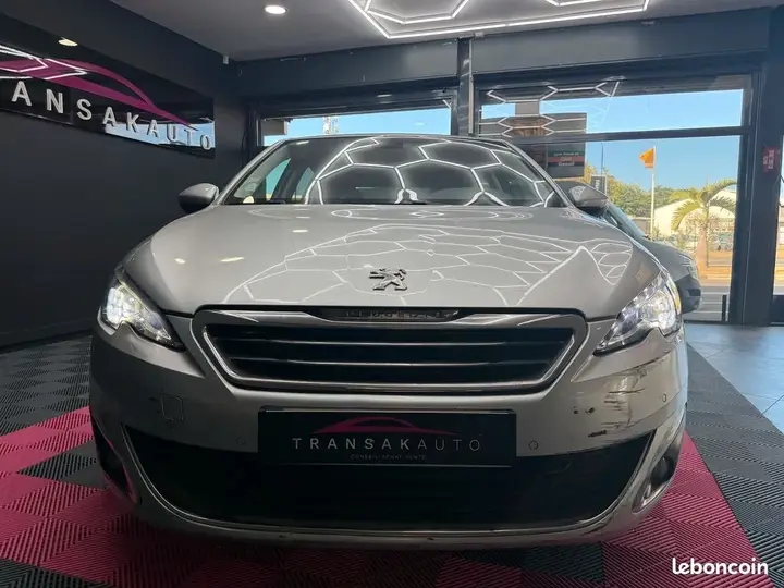 Peugeot 308 2016 photo 2