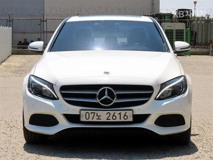 Mercedes-Benz C200D