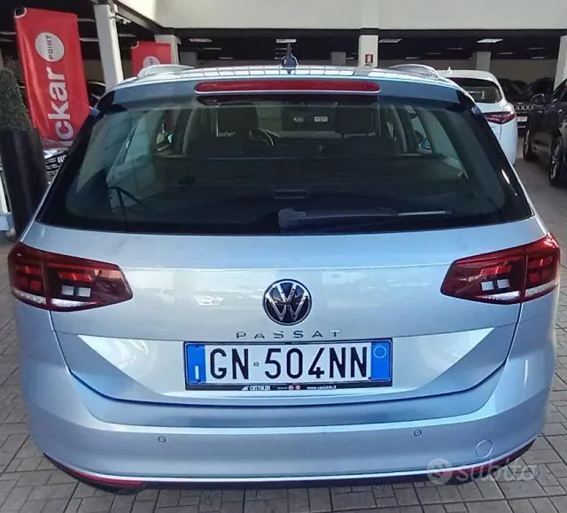 Volkswagen Passat Variant 2023 photo 3