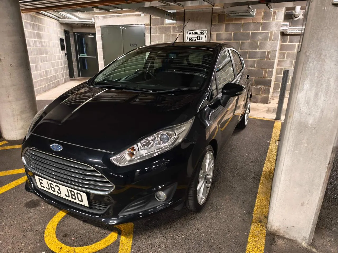 Ford Fiesta 2013 photo 4