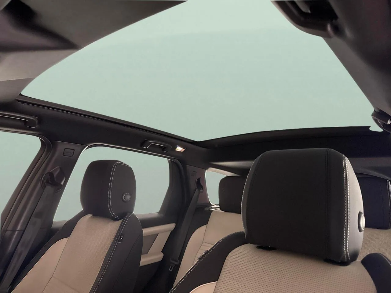 Land Rover Discovery Sport 2023 photo 5