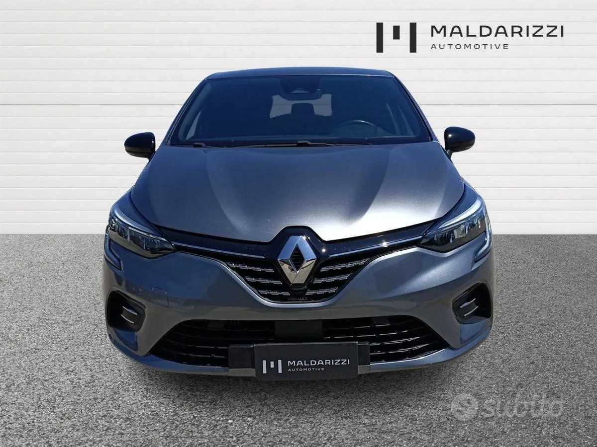 Renault Clio 2023 photo 2