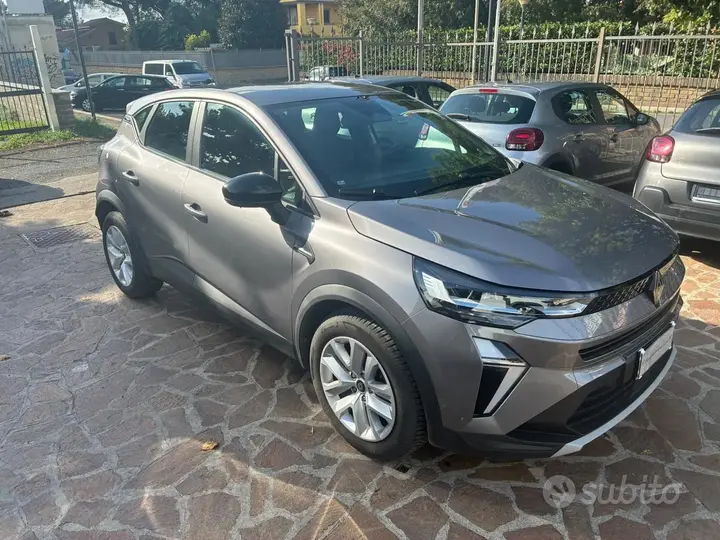 Renault Captur 2025 photo 3