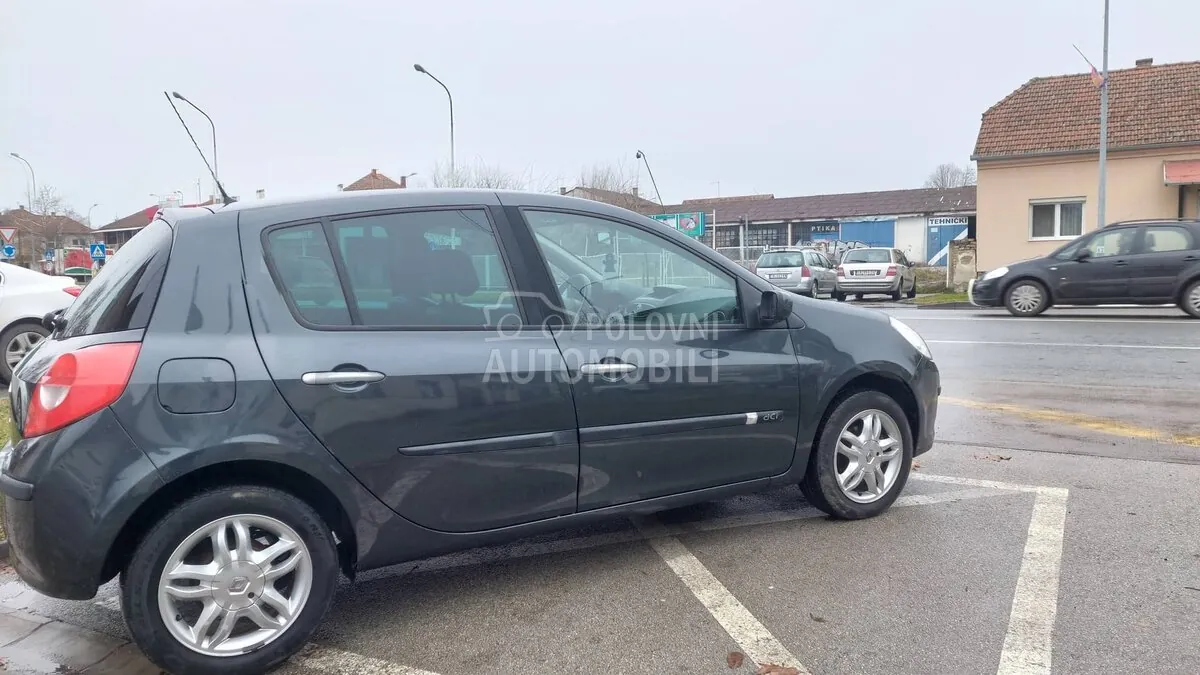 Renault Clio 2006 photo 4
