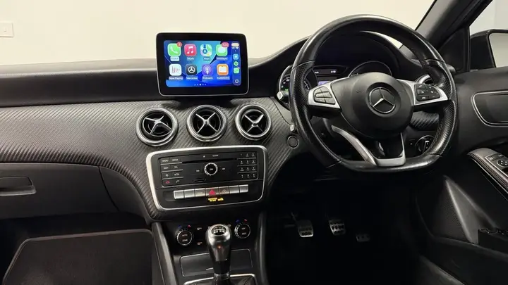 Mercedes-Benz A-Class 2017 photo 2