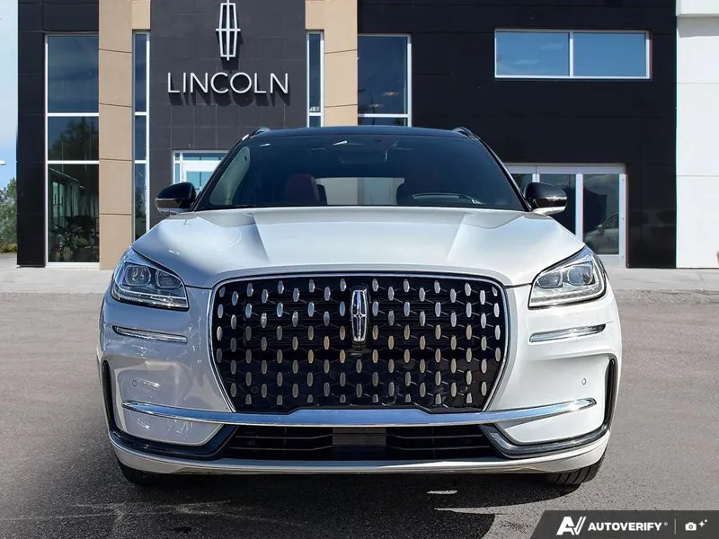 Lincoln Corsair 2025 photo 2