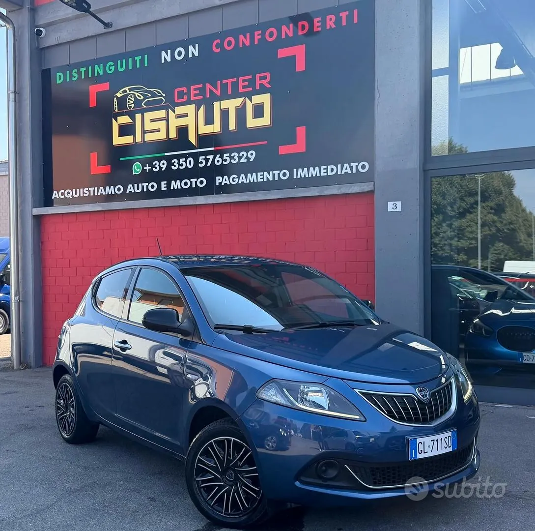 Lancia Ypsilon