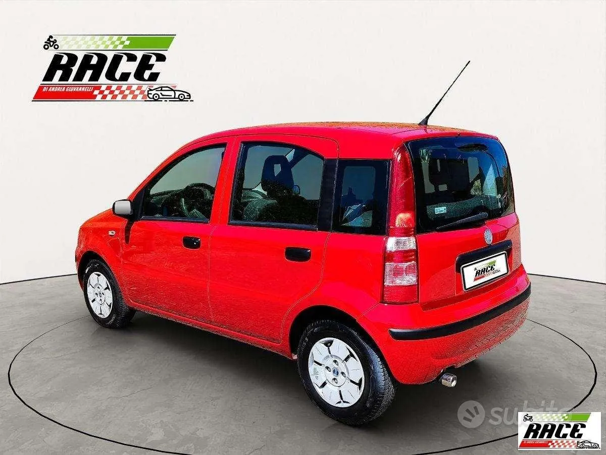 Fiat Panda 2010 photo 2