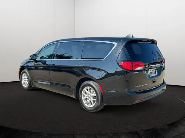 Chrysler Grand Caravan 2025 photo 4